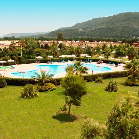 Club Near At Private Апартаменты