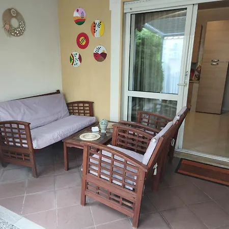 Club Near At Private Apartment *